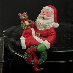 Santa Claus Figurine with Teddy Bear and Wreath stocking hanger